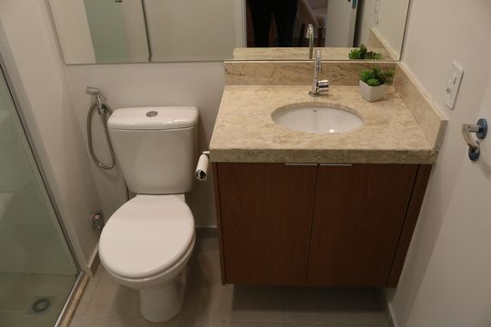 Banheiro de apartamento à venda com 1 quarto, 24m² em Vila Leopoldina, São Paulo