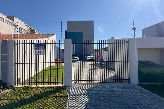 Fachada de apartamento para alugar com 1 quarto, 29m² em Cajuru, Curitiba