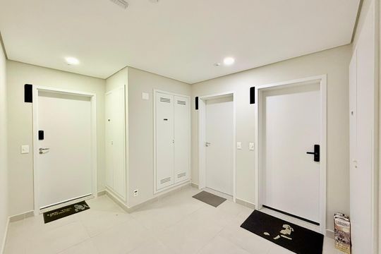 Hall Apartamento  de apartamento à venda com 2 quartos, 78m² em Brooklin, São Paulo
