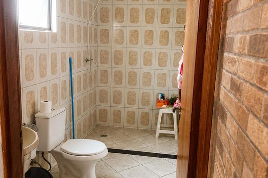 Banheiro de casa para alugar com 3 quartos, 150m² em Jardim Yeda, Campinas