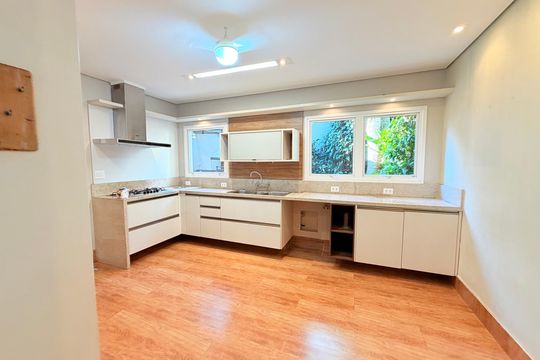 Cozinha de casa à venda com 4 quartos, 250m² em Brooklin, São Paulo