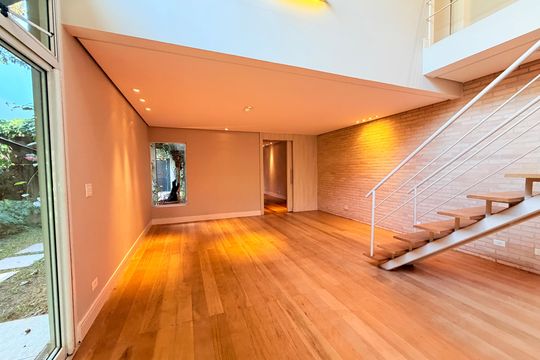 Casa à venda com 4 quartos, 250m² em Brooklin, São Paulo