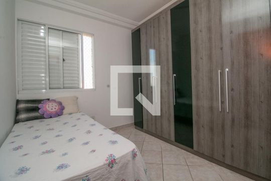 Quarto de apartamento para alugar com 2 quartos, 64m² em Vila Bertioga, São Paulo