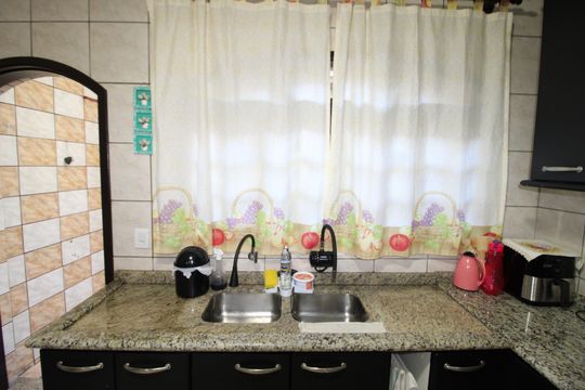Sala / Cozinha de casa à venda com 4 quartos, 280m² em Vila Princesa Isabel, São Paulo