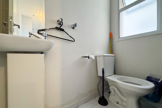 Banheiro de serviço de apartamento para alugar com 3 quartos, 155m² em Centro, São Bernardo do Campo