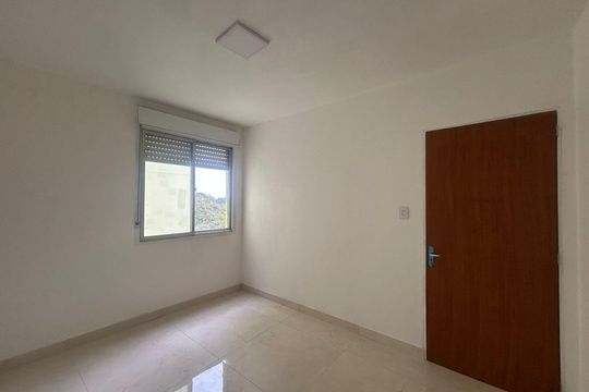 Quarto  de apartamento para alugar com 1 quarto, 44m² em Marechal Rondon, Canoas