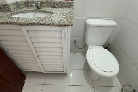 Banheiro Social de apartamento à venda com 3 quartos, 89m² em Vargem Pequena, Rio de Janeiro
