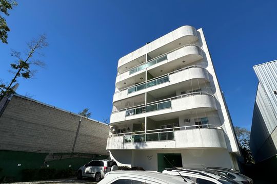Fachada de apartamento à venda com 3 quartos, 89m² em Vargem Pequena, Rio de Janeiro