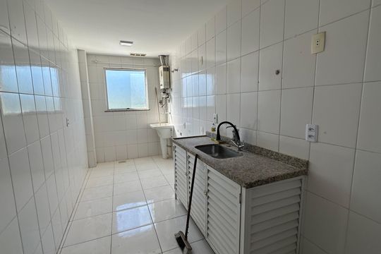 Cozinha  de apartamento à venda com 3 quartos, 89m² em Vargem Pequena, Rio de Janeiro