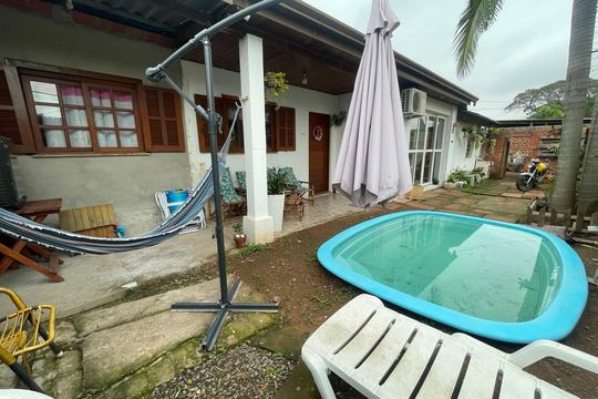 Casa à venda com 2 quartos, 100m² em Santo Afonso, Novo Hamburgo