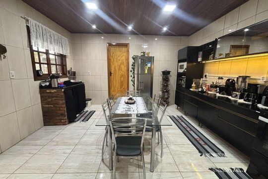 Casa à venda com 2 quartos, 100m² em Santo Afonso, Novo Hamburgo