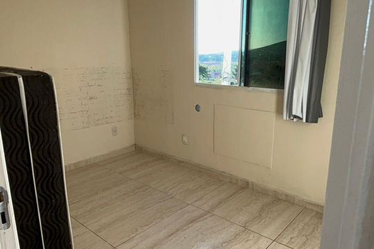 Apartamento para alugar com 2 quartos, 40m² em Santa Cruz, Rio de Janeiro