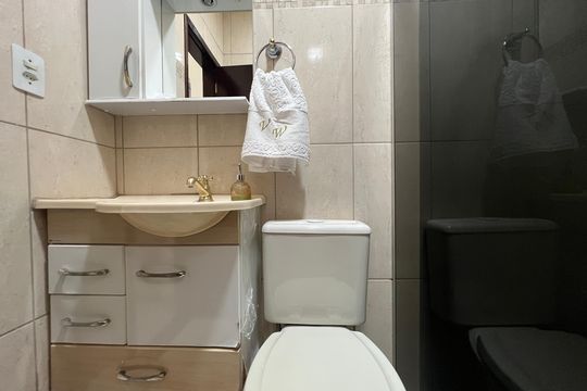 Banheiro Social de casa à venda com 4 quartos, 400m² em A Definir Em Campo, Contagem