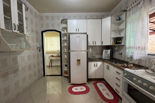 Cozinha de casa à venda com 4 quartos, 400m² em A Definir Em Campo, Contagem