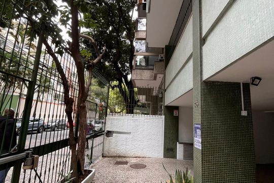 Fachada  de apartamento para alugar com 3 quartos, 90m² em Lagoa, Rio de Janeiro