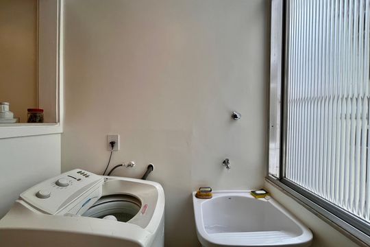 Área de Serviço de apartamento para alugar com 3 quartos, 90m² em Lagoa, Rio de Janeiro