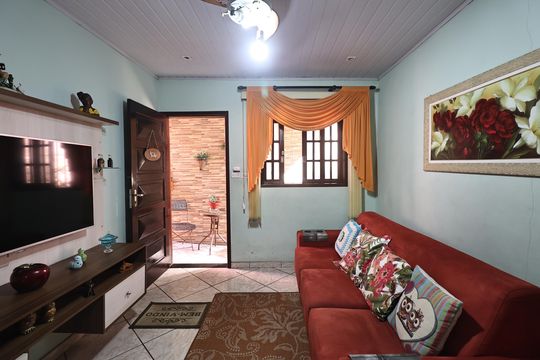 Sala de casa à venda com 2 quartos, 138m² em Vila Lucinda, Santo André