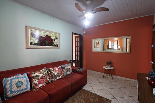 Sala de casa à venda com 2 quartos, 138m² em Vila Lucinda, Santo André
