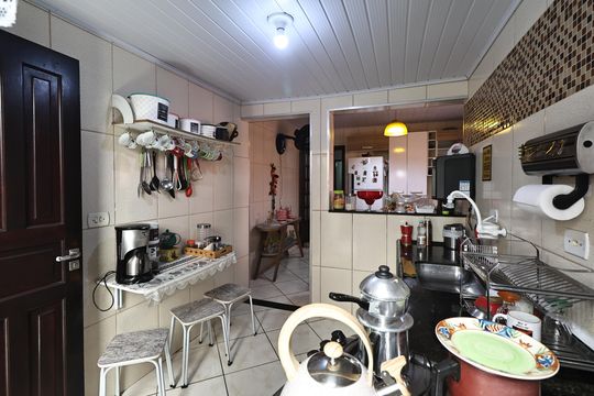 Cozinha de casa à venda com 2 quartos, 138m² em Vila Lucinda, Santo André