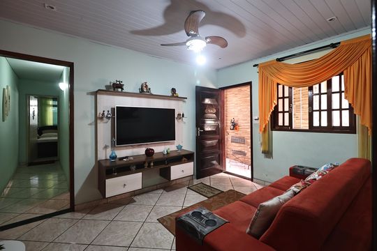 Casa à venda com 2 quartos, 138m² em Vila Lucinda, Santo André