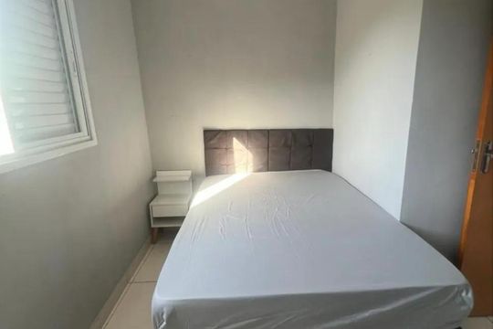 Suíte de casa de condomínio para alugar com 2 quartos, 65m² em Vila Sao Jorge, Praia Grande
