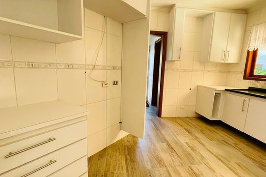 Cozinha de casa de condomínio para alugar com 4 quartos, 600m² em Jardim Indaia, Embu das Artes