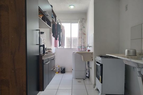 Cozinha de apartamento para alugar com 2 quartos, 42m² em Residencial Cosmos, Campinas