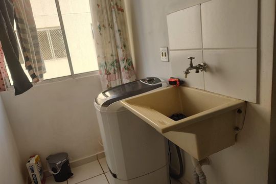 Área de serviço de apartamento para alugar com 2 quartos, 42m² em Residencial Cosmos, Campinas