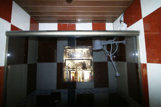Banheiro Social de casa à venda com 2 quartos, 300m² em Vila Kosmos, Rio de Janeiro