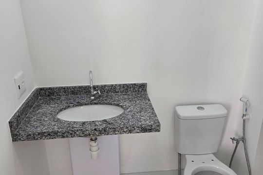Banheiro de apartamento à venda com 1 quarto, 37m² em Butantã, São Paulo