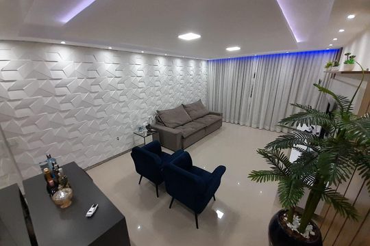 Sala de casa à venda com 3 quartos, 198m² em Vila Alice, Santo André