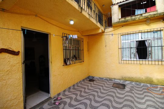 Acesso de casa à venda com 2 quartos, 300m² em Vila Kosmos, Rio de Janeiro