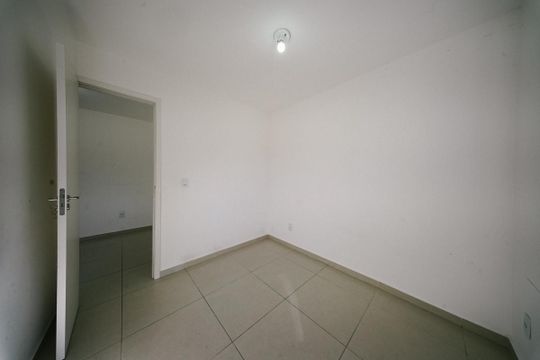 Quarto de apartamento à venda com 1 quarto, 30m² em Tremembé, São Paulo
