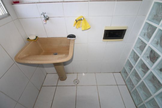 Área de Serviço de apartamento para alugar com 2 quartos, 53m² em Jardim Santa Ines Iii, São José dos Campos