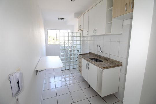 Cozinha de apartamento para alugar com 2 quartos, 53m² em Jardim Santa Ines Iii, São José dos Campos