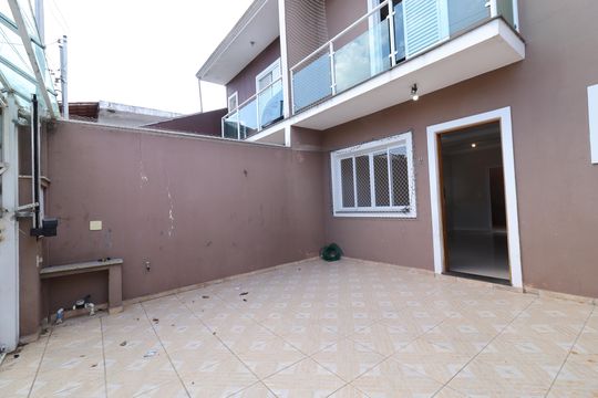 Garagem de casa para alugar com 3 quartos, 90m² em Vila Gea, São Paulo