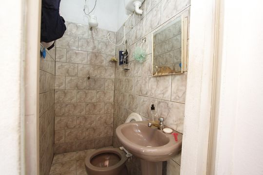 Banheiro de casa à venda com 6 quartos, 300m² em Das Indústrias Ii, Belo Horizonte