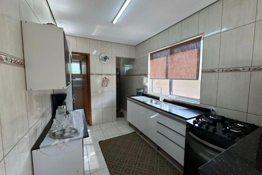 Cozinha de casa à venda com 3 quartos, 1000m² em Vale Verde, Valinhos