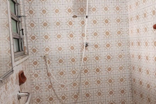 Banheiro de casa à venda com 2 quartos, 183m² em Vila Carmosina, São Paulo