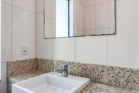 Casa para alugar com 3 quartos, 250m² em Jardim Londrina, São Paulo