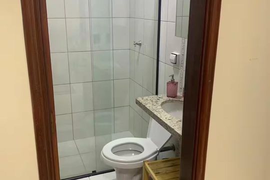 Banheiro de apartamento para alugar com 1 quarto, 42m² em Jardim da Luz, Goiânia