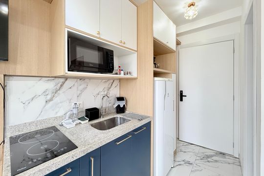 Cozinha de kitnet/studio para alugar com 1 quarto, 22m² em Santo Amaro, São Paulo