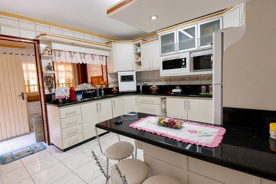 Cozinha de casa à venda com 3 quartos, 140m² em Guarani, Novo Hamburgo