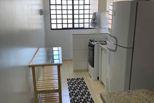 Cozinha de apartamento para alugar com 1 quarto, 42m² em Jardim da Luz, Goiânia