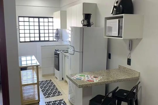 Cozinha de apartamento para alugar com 1 quarto, 42m² em Jardim da Luz, Goiânia