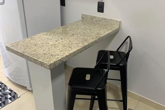 Cozinha de apartamento para alugar com 1 quarto, 42m² em Jardim da Luz, Goiânia