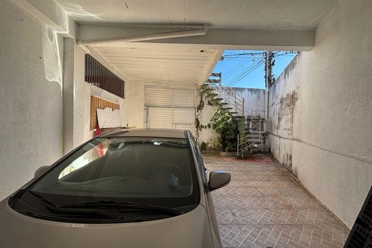 Garagem de casa à venda com 4 quartos, 388m² em Jardim São Luis, Barueri