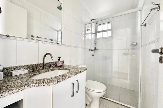 Banheiro de apartamento para alugar com 3 quartos, 140m² em Vila Mariana, São Paulo