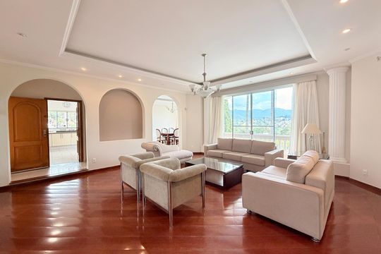Casa de Condomínio à venda com 6 quartos, 483m² em Chácara Malota, Jundiaí
