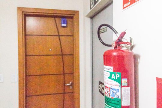 Entrada de apartamento para alugar com 2 quartos, 64m² em Vila Creti, Barueri